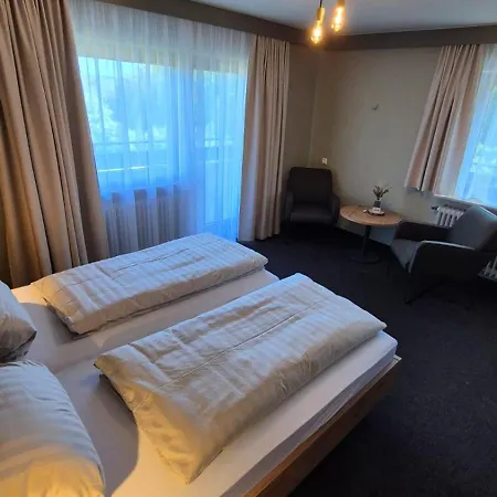 Kniebis-stuben Hotel *